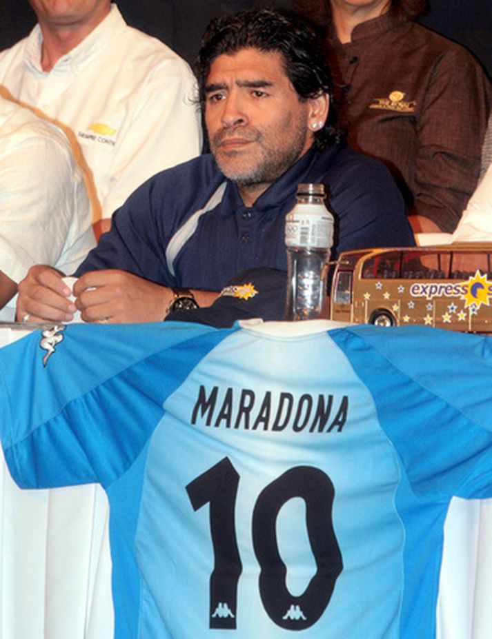 Diego Maradona á blaðamannafundi.