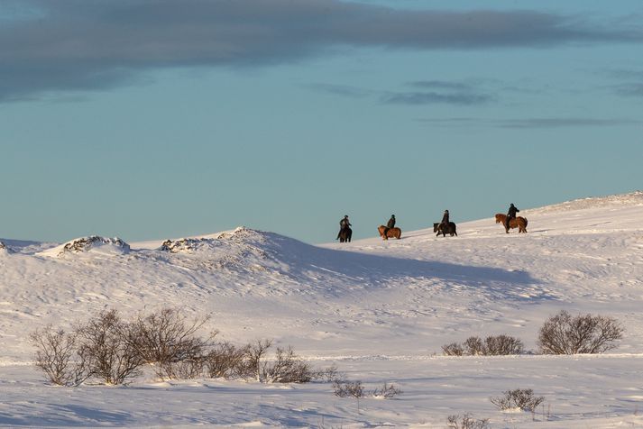 Það er vetrarlegt um að litast á landinu um þessar mundir.