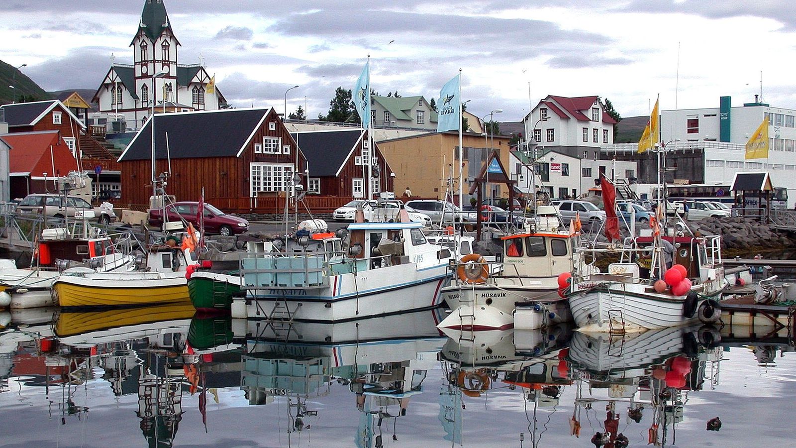 Elsti glerframleiðandi heims skoðar Ísland - Vísir