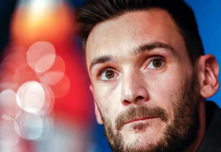 Lloris heldur bandinu hjá Tottenham.