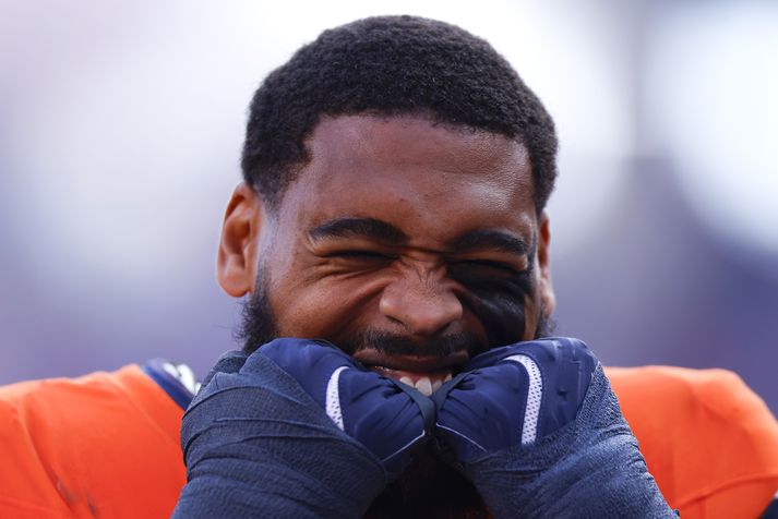 Jonathon Cooper er leikmaður Denver Broncos en óvíst verður með þátttöku hans þegar nýtt tímabil byrjar.