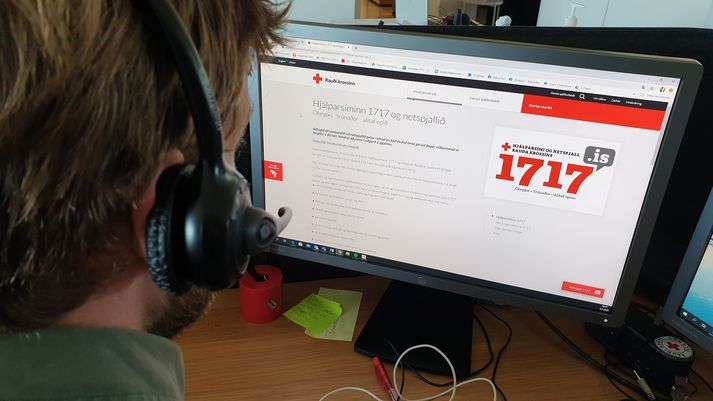 Rauði krossinn hefur opnað fjöldahjálpar stöð vegna ófærðar.