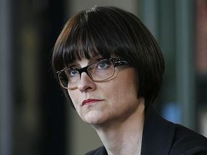 Dómsmálaráðherra er ekki á þeim buxunum að lögleiða kannabisefni. Hún segir að fólk fari ekki í fangelsi fyrir neysluna eina og því myndi lögleiðing ekki leysa úr plássleysi fangelsa. 
 fréttablaðið/pjetur