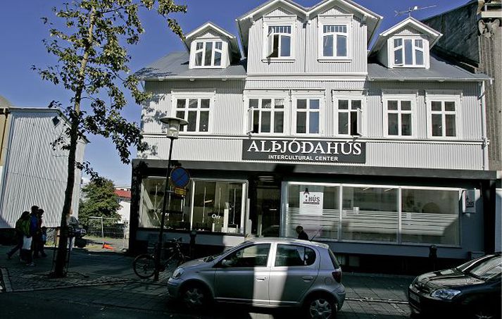 Alþjóðahúsið Mannréttindaráð Reykjavíkurborgar vill ekki að borgarráð semji við Alþjóðahús á næsta ári um þjónustu við íbúa borgarinnar.
Fréttablaðið/Arnþór