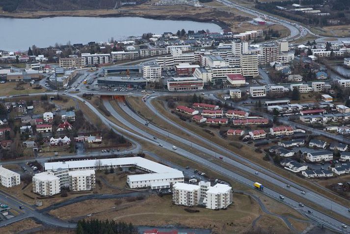 Bent var á það í skipulagsráði Hafnarfjarðar að þeim sem skrá fasteignir sínar á réttu byggingarstigi sé mismunað.