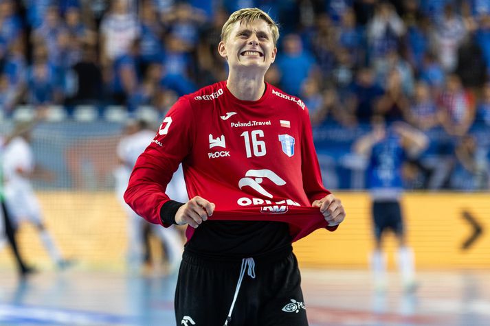 Viktor Gísli Hallgrímsson og félagar í Orlen Wisla Plock fögnuðu vel í leikslok í kvöld.