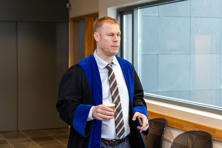 Oddgeir Einarsson, hæstaréttarlögmaður er verjandi Helga Bjarts.