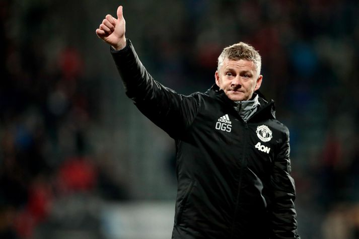 Ole Gunnar þakkar stuðningsmönnum United fyrir þeirra stuðning í gær.