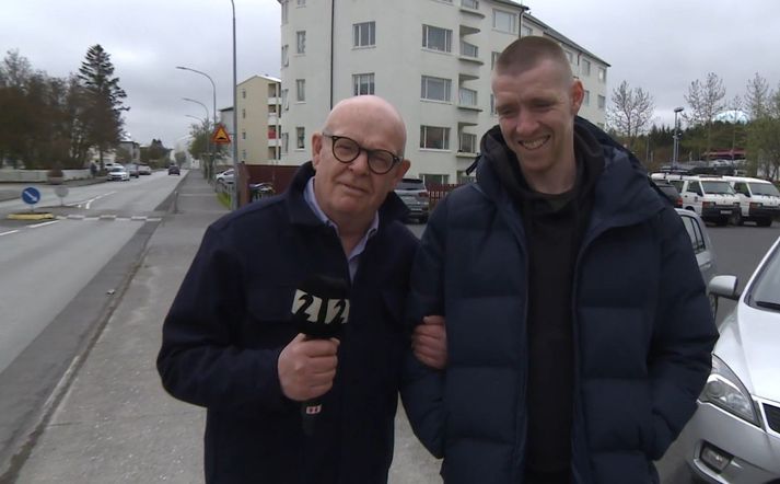 Guðjón Guðmundsson og Birkir Már Sævarsson í Eskihlíðinni.