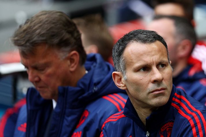 Giggs var aðstoðarmaður Hollendingsins Louis van Gaal hjá Man. Utd.