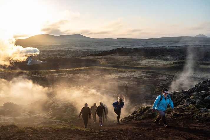 Margir hellar eru á svæðinu á Reykjanesskaga, meðal annars í Eldvörpum.