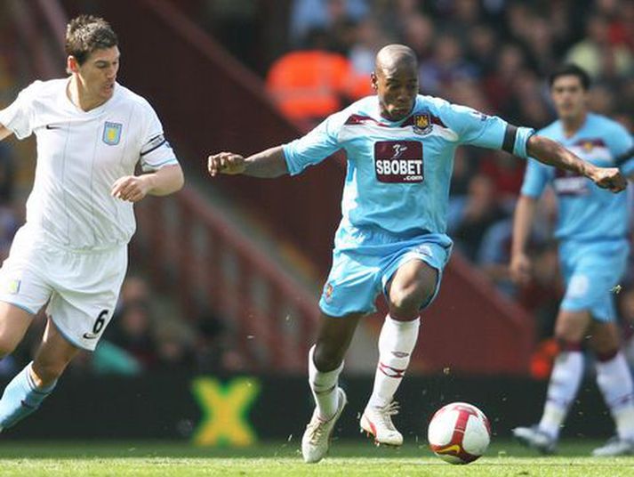 Luis Boa Morte í leik með West Ham á síðasta tímabili.