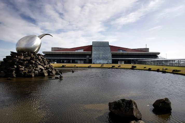 Maðurinn var stöðvaður í Leifsstöð en hannv ar að koma frá Berlín.