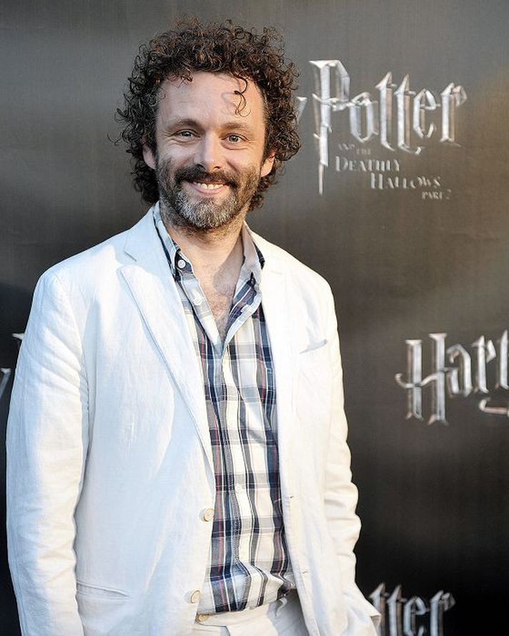 Leikarinn Michael Sheen á í vandræðum með barnsmóður sína og núverandi kærustu.