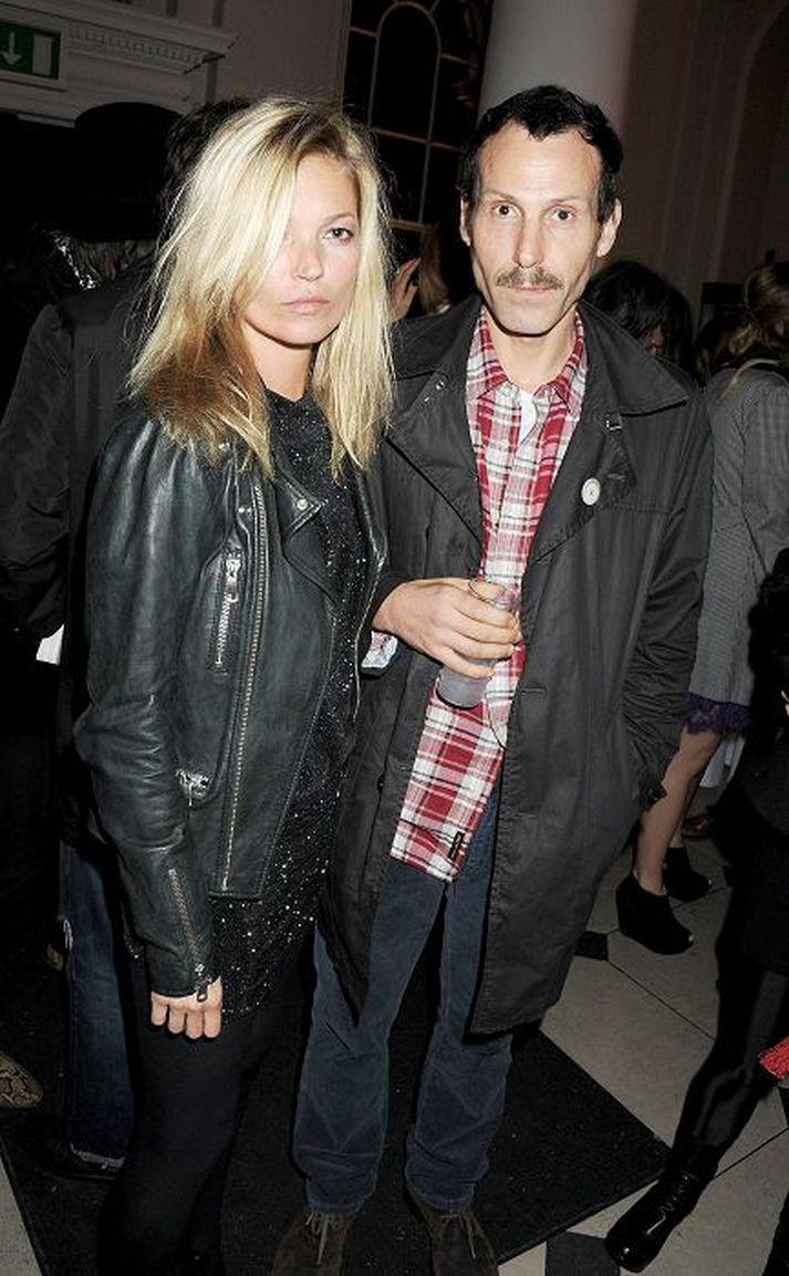 Fyrirsætan Kate Moss, fyrrverandi forsíðustúlka Dazed & Confused og barnsmóðir Hack, ásamt Marlon Richards, syni rokkarans Keith Richards.