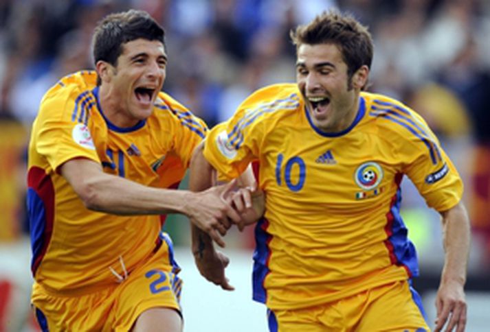 Adrian Mutu skoraði fyrir Rúmena en misnotaði vítaspyrnu í lokin
