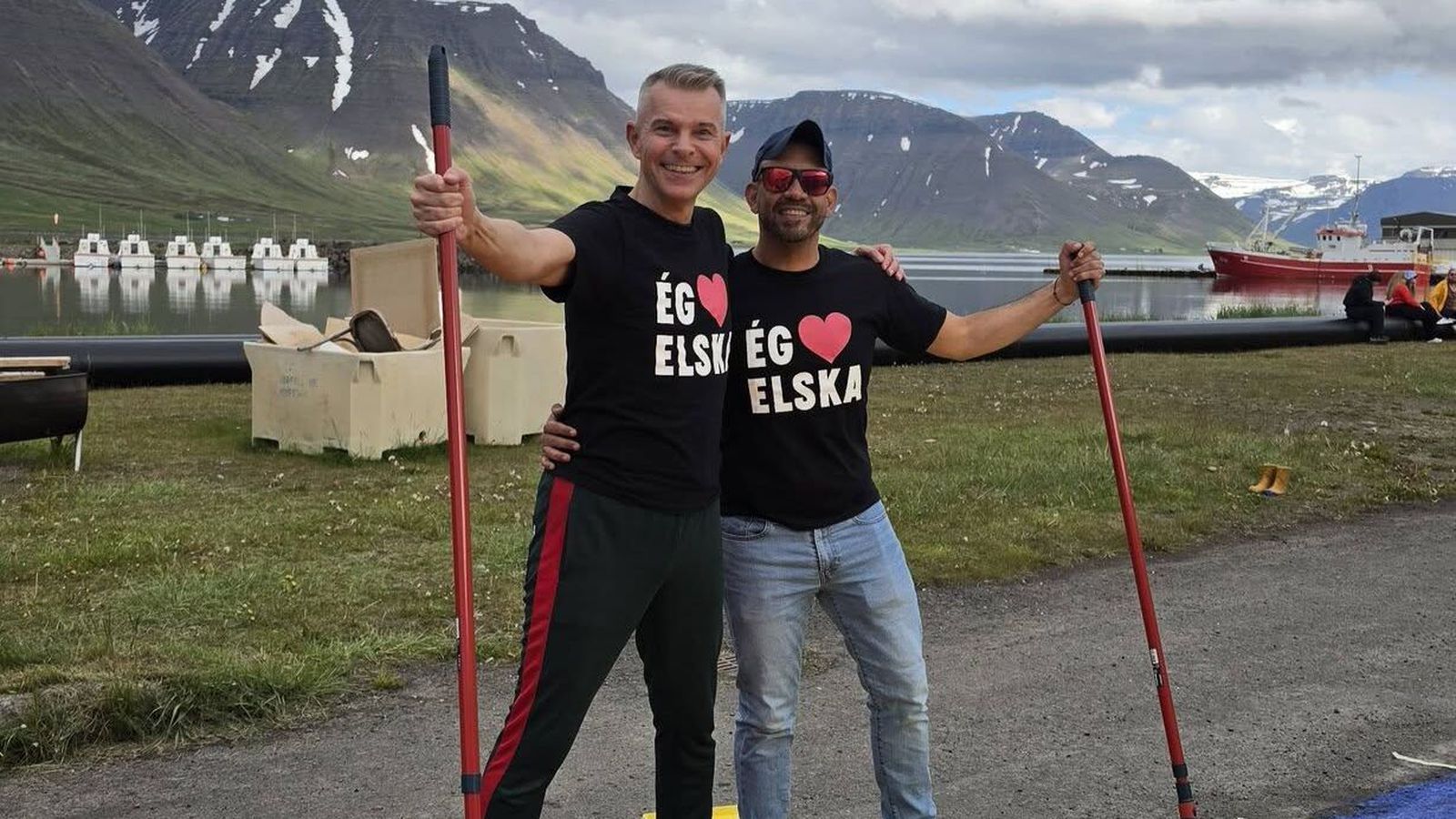 Hvetur lands­menn til að sýna kær­leika í verki