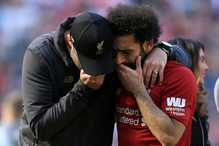 Jürgen Klopp og Mohamed Salah ræða málin í "leyni“ eftir leikinn um helgina.