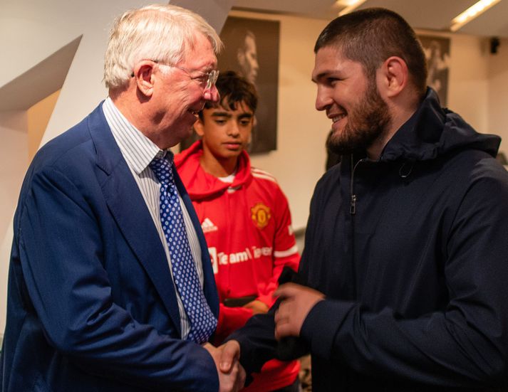 Í spjalli sínu við Khabib Nurmagomedov gagnrýndi Sir Alex Ferguson ákvarðanatöku Ole Gunnars Solskjær.