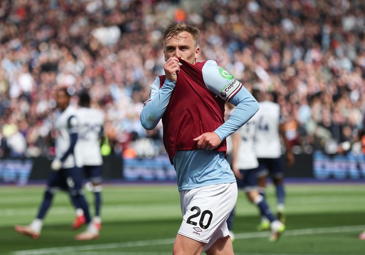 Jarrod Bowen fagnar jöfnunarmarki sínu gegn Tottenham.