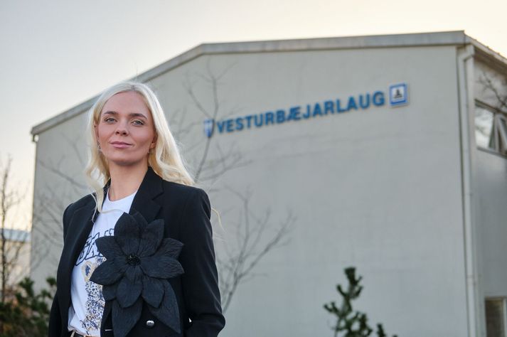 Ólöf Helga Jónsdóttir, framkvæmdastjóri mannauðs- og stoðsviða hjá Kaldvík, segist algjör sökker fyrir vondu molunum í Mackintosh og heiðarlegri rauðri kók. Ólöf vill líka helst borða skúffukökukremið bara eintómt.
