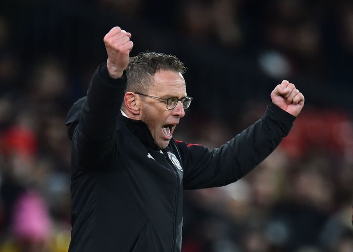 Ralf Rangnick fagnar sigurmarki sinna manna í dag.