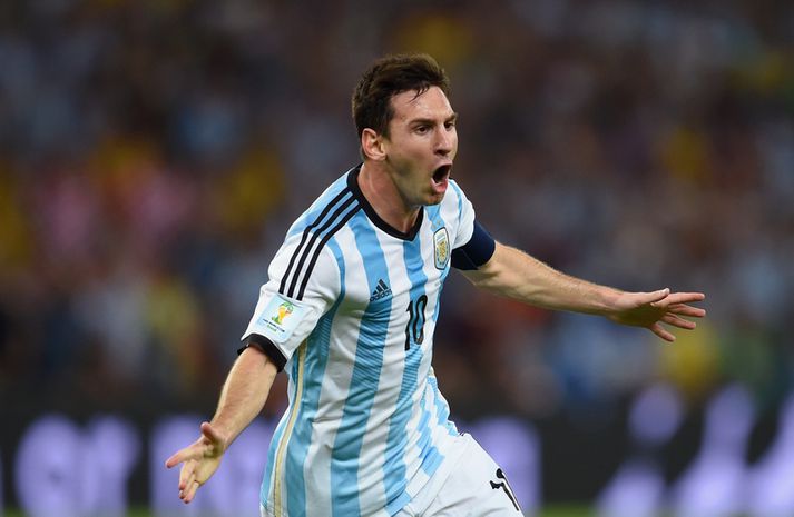 Lionel Messi fagnar sigurmarkinu.