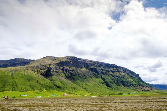 Mikið hvassviðri er í Öræfasveit í dag.
