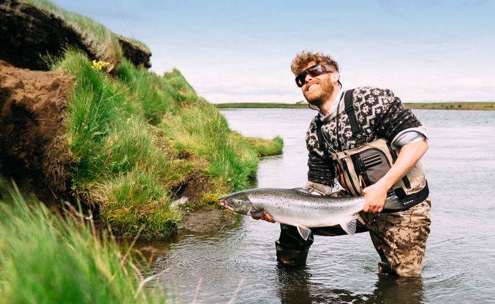 Fallegur lax úr Bátsvaðinu í Eystri Rangá