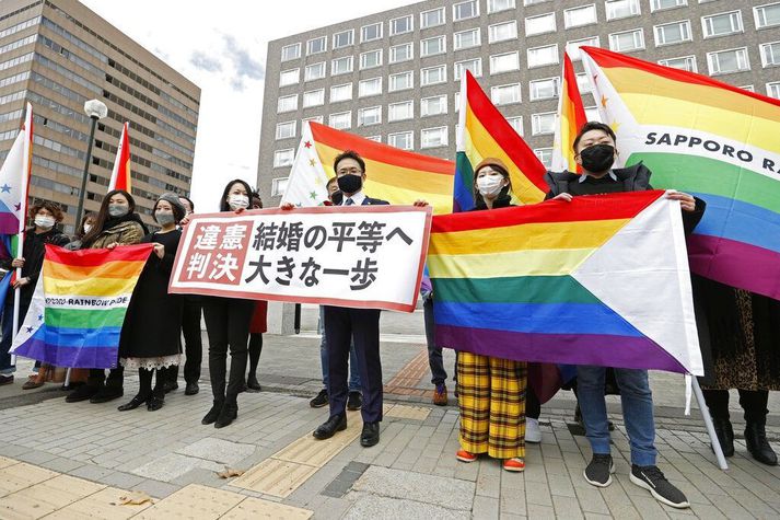 Litið er á dóminn sem féll í Sapporo sem táknrænan sigur fyrir aðgerðasinna hinsegin fólks í Japan.