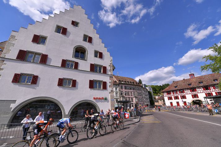 Miðborg Schaffhausen var lokað vegn árásarinnar. Myndin er úr safni frá því þegar hljólreiðakeppnin Tour of Switzerland fór í gegnum bæinn.