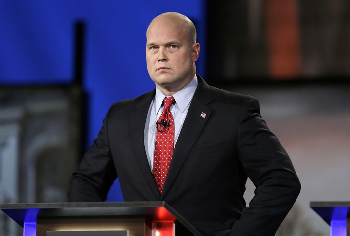 Matthew Whitaker er af mörgum talinn ólíklegur eða óviljugur til að standa vörð um sjálfstæði dómsmálaráðuneytisins gegn pólitískum afskiptum Trump forseta.