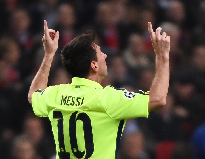 Messi fagnar í kvöld.