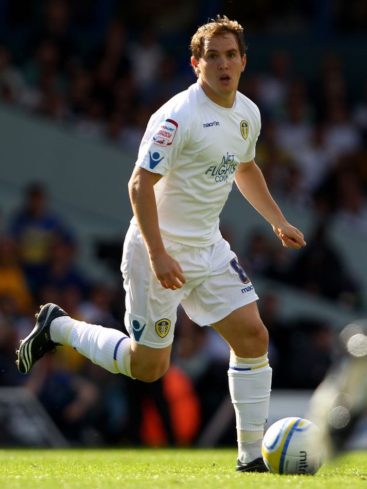 Neil Kilkenny í leik með Leeds í vetur.