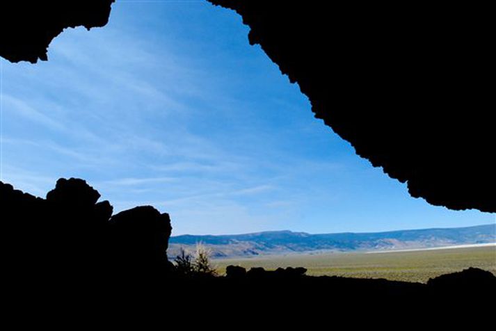 Séð út úr Paisley hellunum.