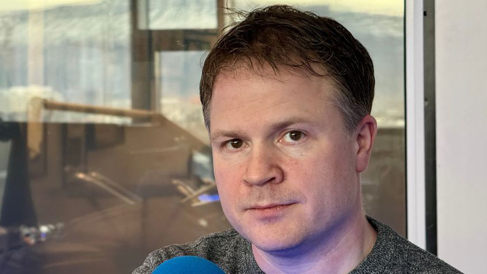 Net­miðlar myndu flestir liggja niðri á Ís­landi