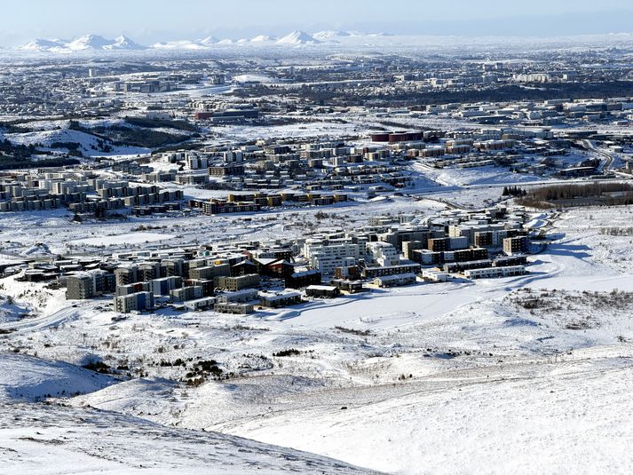 Heldur kólnar er líður á daginn og hiti nálægt frostmarki seinnipartinn.