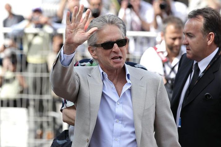 Michael Douglas er vongóður um að geisla- og lyfjameðferðin eigi eftir að skila góðum árangri. Nordicphotos/Getty