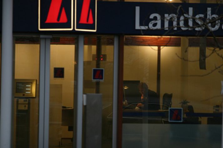 Icesave var í eigu Landsbankans.
