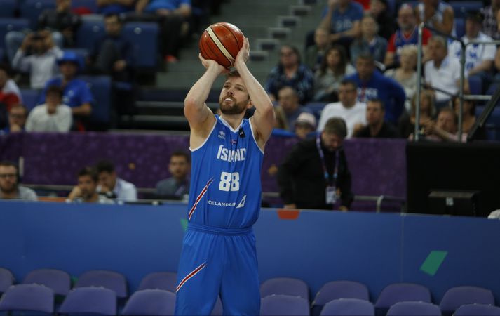 Brynjar í leik með landsliðinu á Eurobasket í Finnlandi.