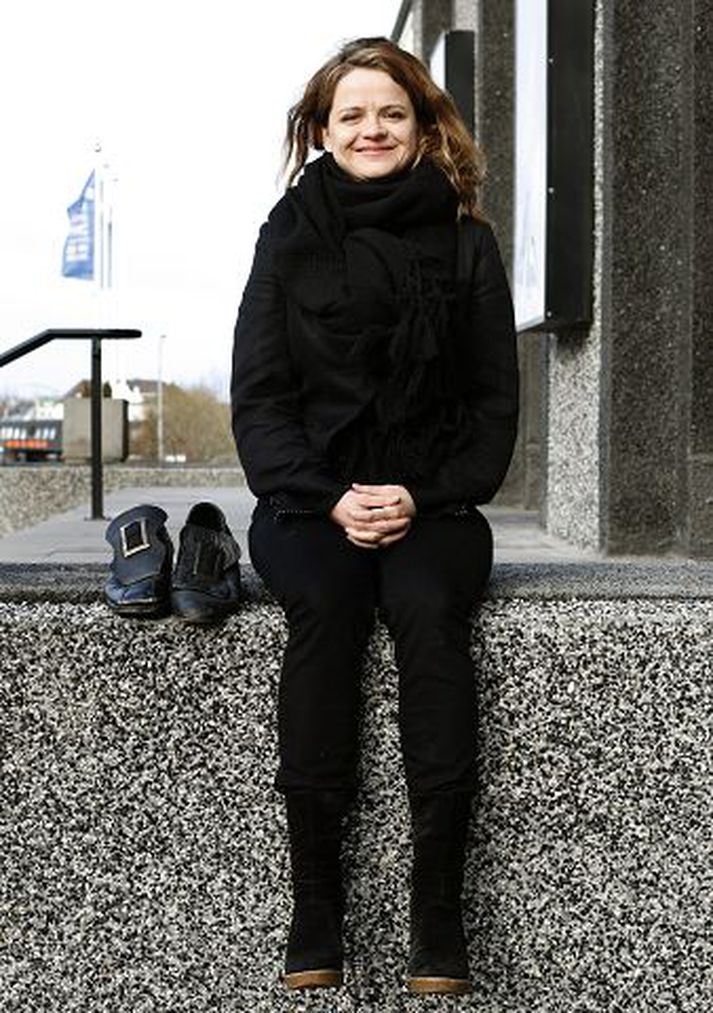  Ilmur Kristjánsdóttir fer í skó Lárusar Pálssonar og leikur Jón Grindvíking í uppfærslu Þjóðleikhússins á Íslandsklukkunni eftir Halldór Laxness.
Fréttablaðið/Anton