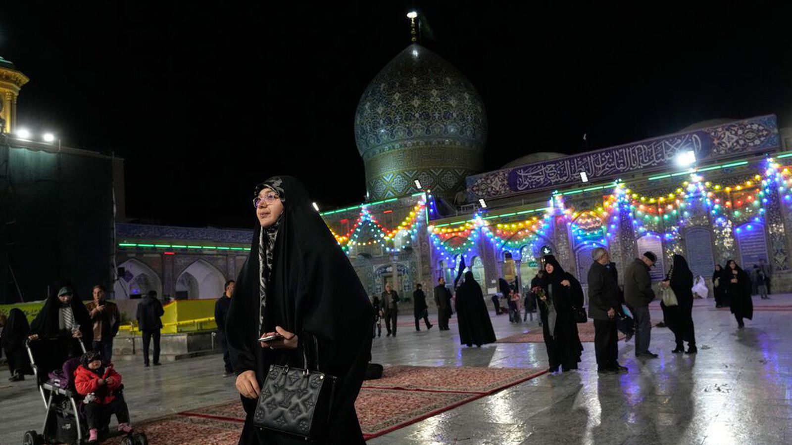 Æðstiklerkur segir hvers konar á­rás geta hrint af stað stríði