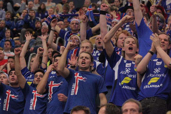 Stuðningsmenn Íslands verða væntanlega ekki jafn fjölmennir í Serbíu og þeir voru á HM í Svíþjóð í fyrra.