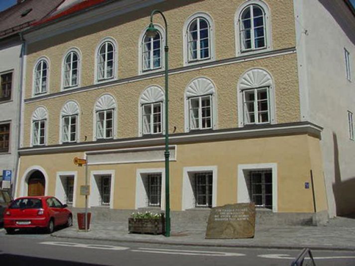 Í þessu húsi fæddist Adolf Hitler.