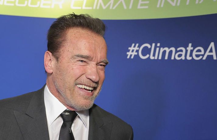 Þetta er önnur stóra hjartaaðgerðin sem Schwarzenegger gengst undir á tveimur árum. Hann er nú á áttræðisaldri.