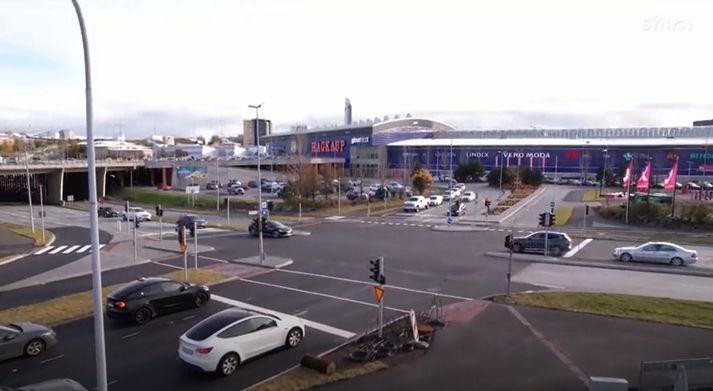 Hér má sjá umrædd gatnamót.