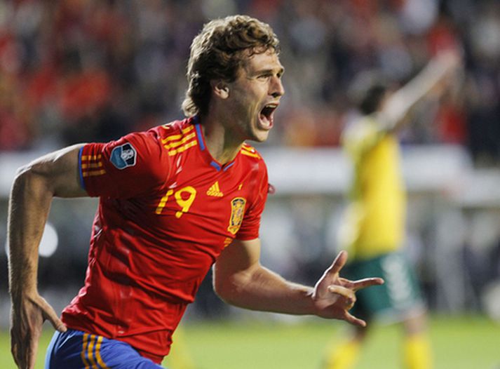 Fernando Llorente fagnar öðru marka sinna í kvöld.