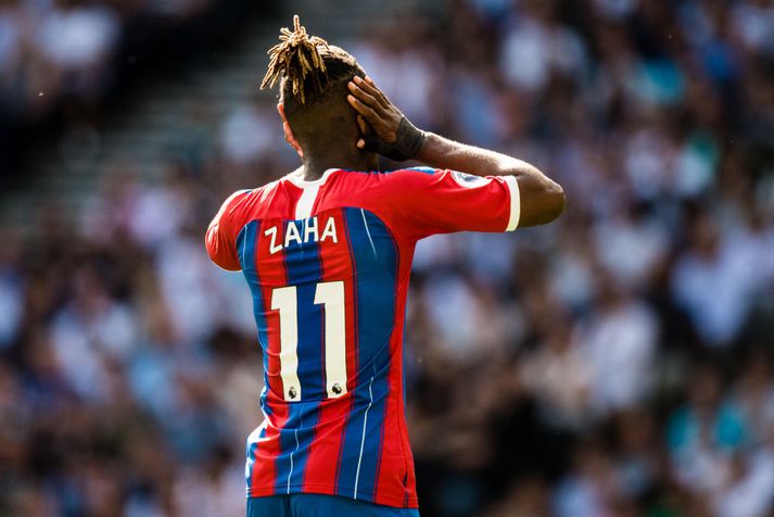 Wilfried Zaha finnst liðsfélagar hans þurfa að spila betur