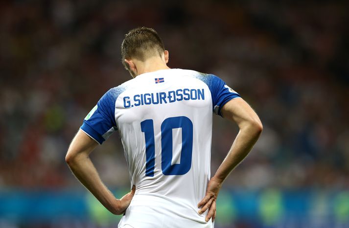 Spilar númer tiu hjá Everton á næstu leiktíð, eins og hjá íslenska landsliðinu.