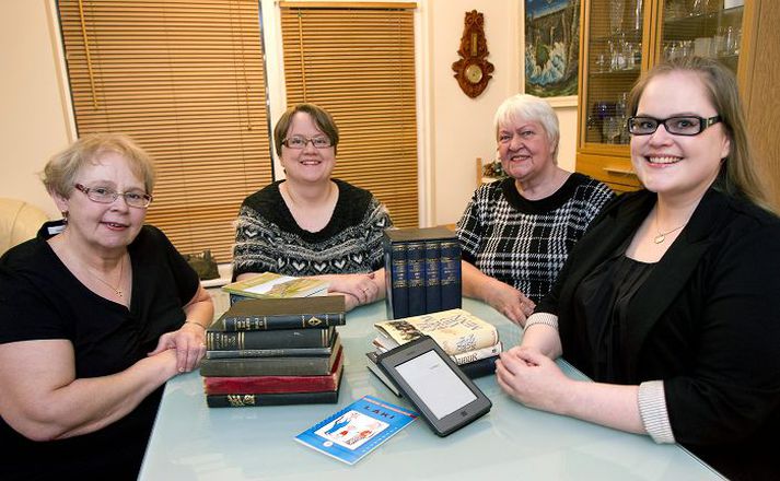 Láki og Félagar, sigurvegarar Allir lesa, frá vinstri: Ásdís Margrét Magnúsdóttir, Ólína Kristín Jónsdóttir, Aðalheiður Hallgrímsdóttir og Unnur Helga Jónsdóttir.Fréttablaðið/Pjetur